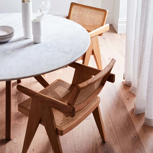 Plantino_Engineered_Oak_Royale_Drift_Curtain_Cameo_1_Opt_RGB_SQ.jpg