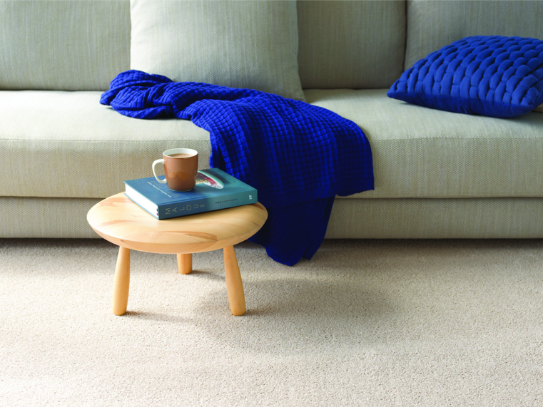 Side table with Coffee